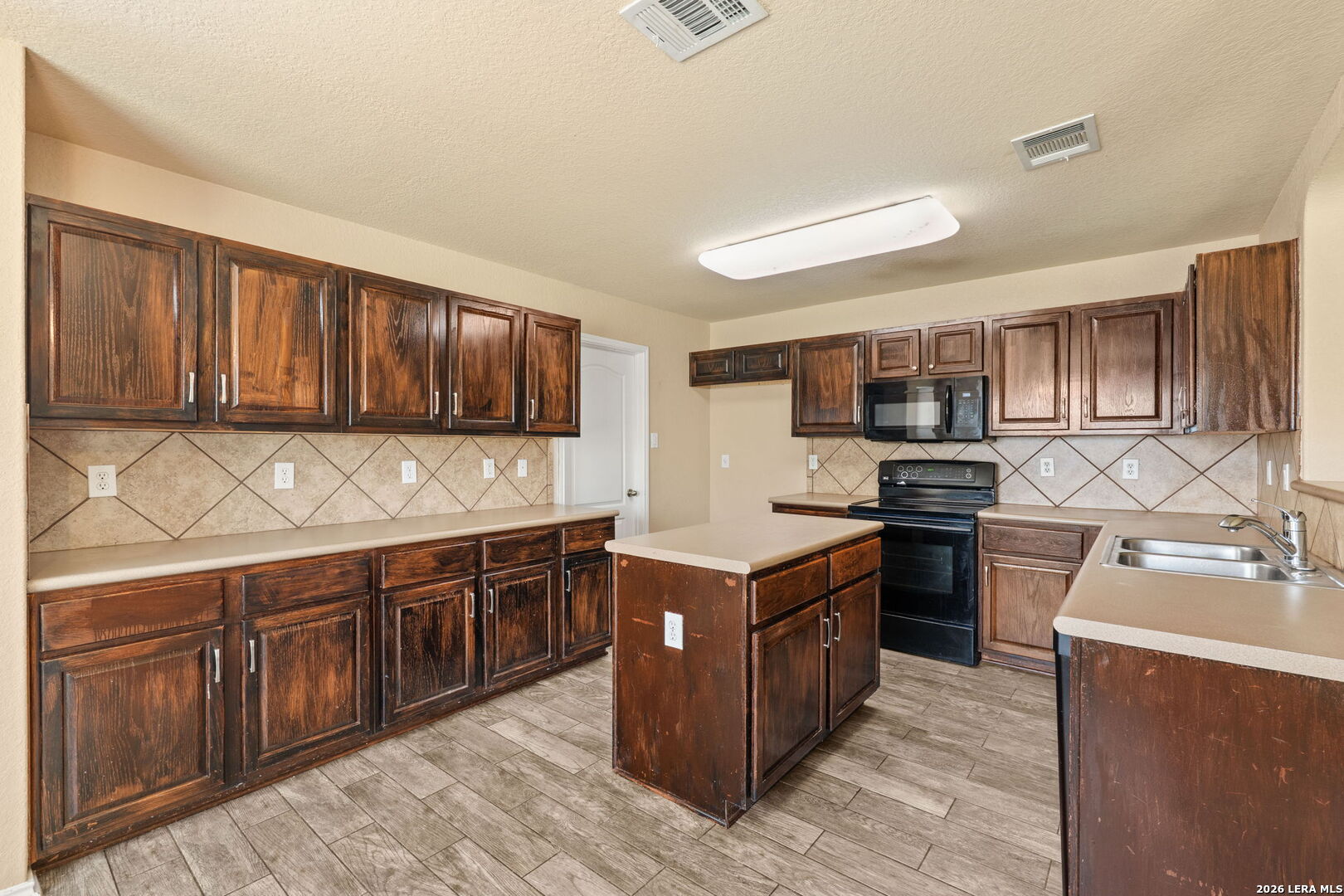 10327 Filly Valley San Antonio TX 78254