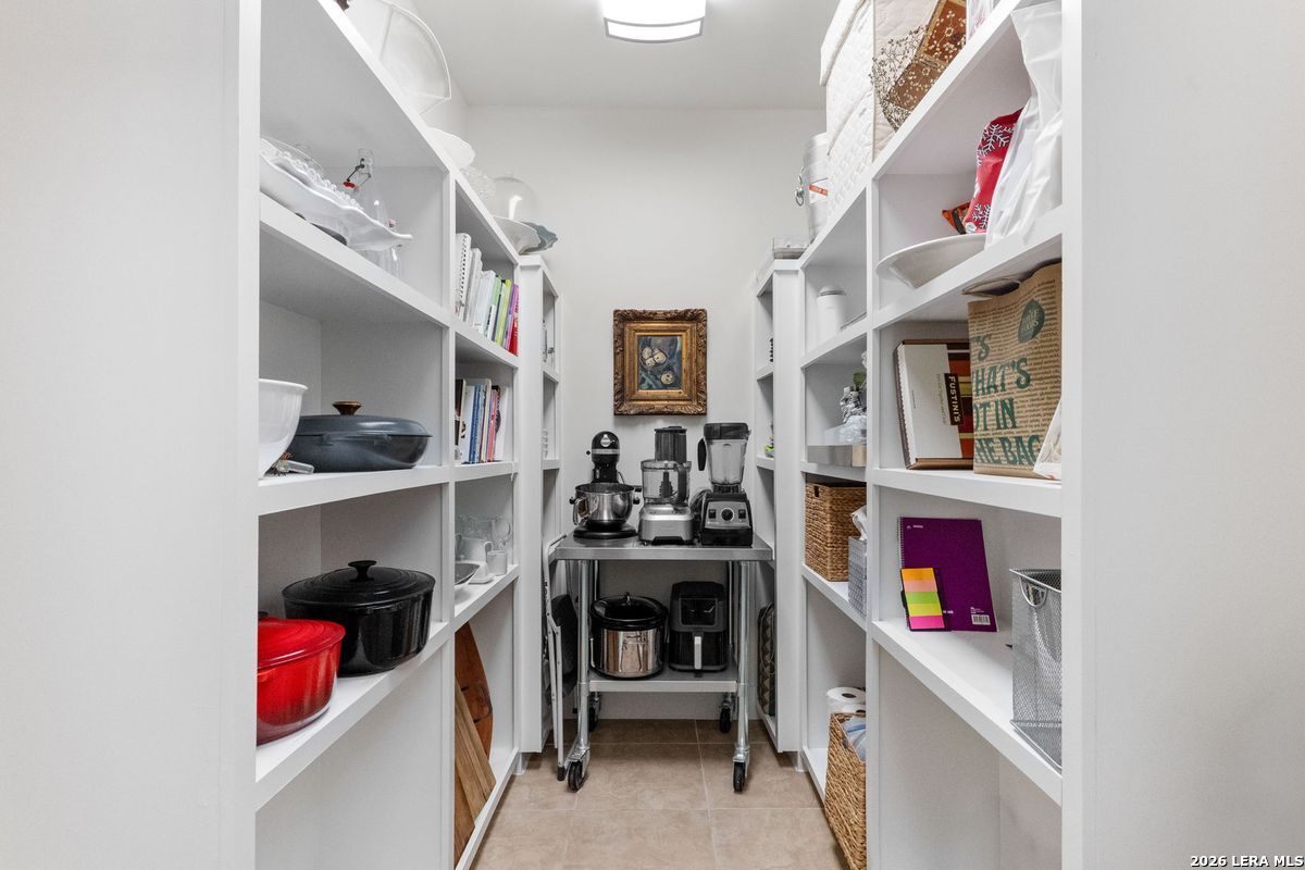 215 Annie#b San Antonio TX 78212