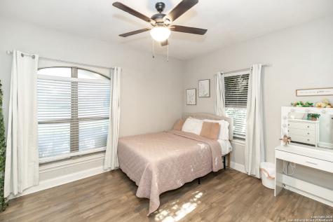 1038 Avenue H Poteet TX 78065