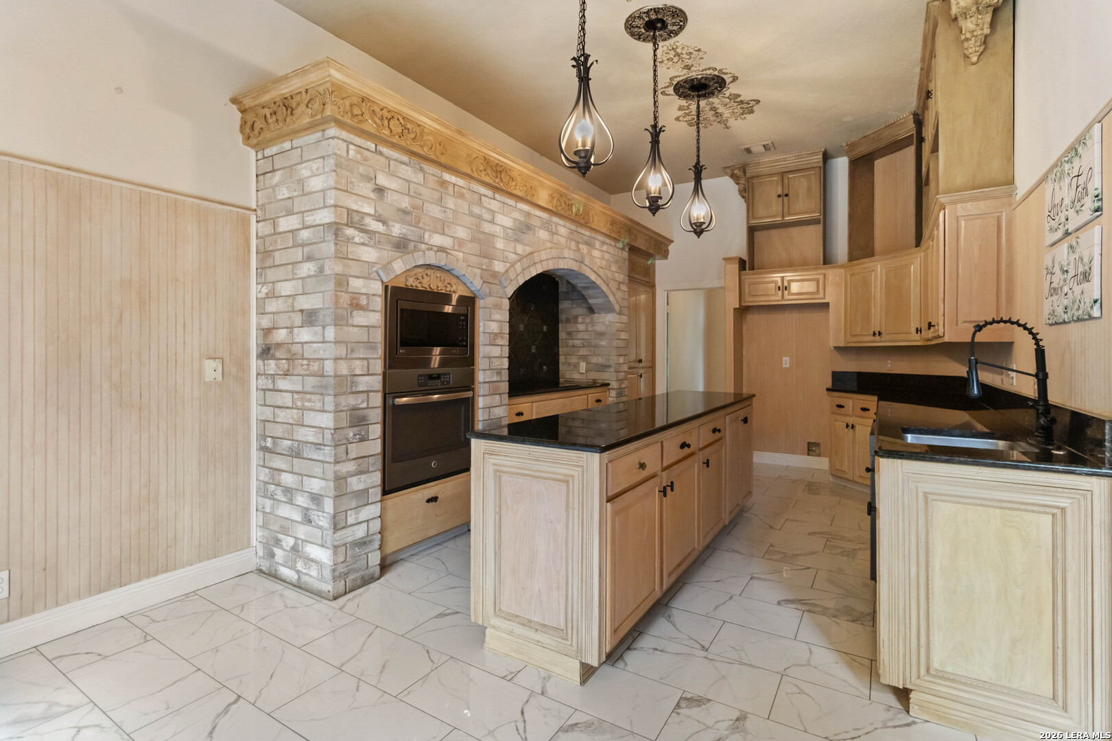 519 Mission Viejo San Antonio TX 78232