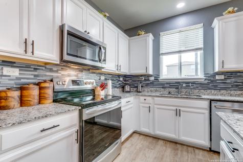 10363 Sweetwater San Antonio TX 78252