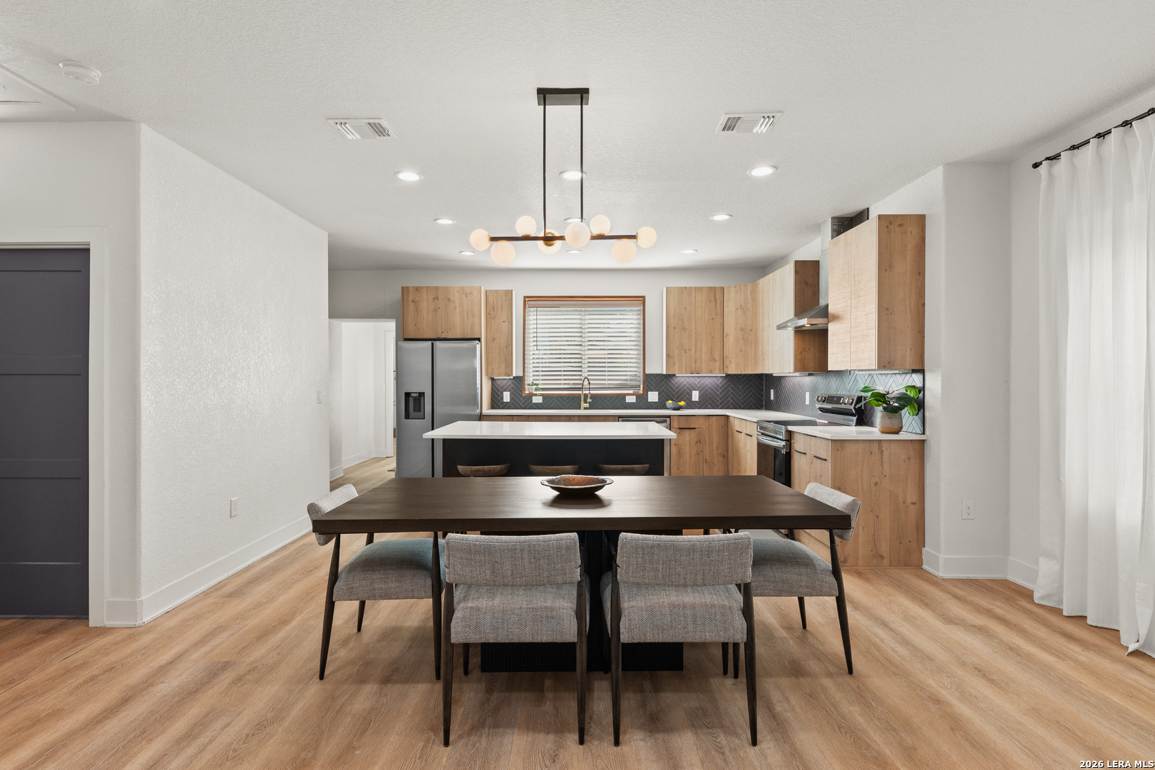 1006 S Pine Street San Antonio TX 78210
