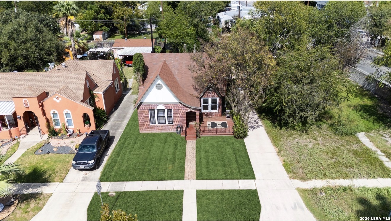 1705 W Summit San Antonio TX 78201