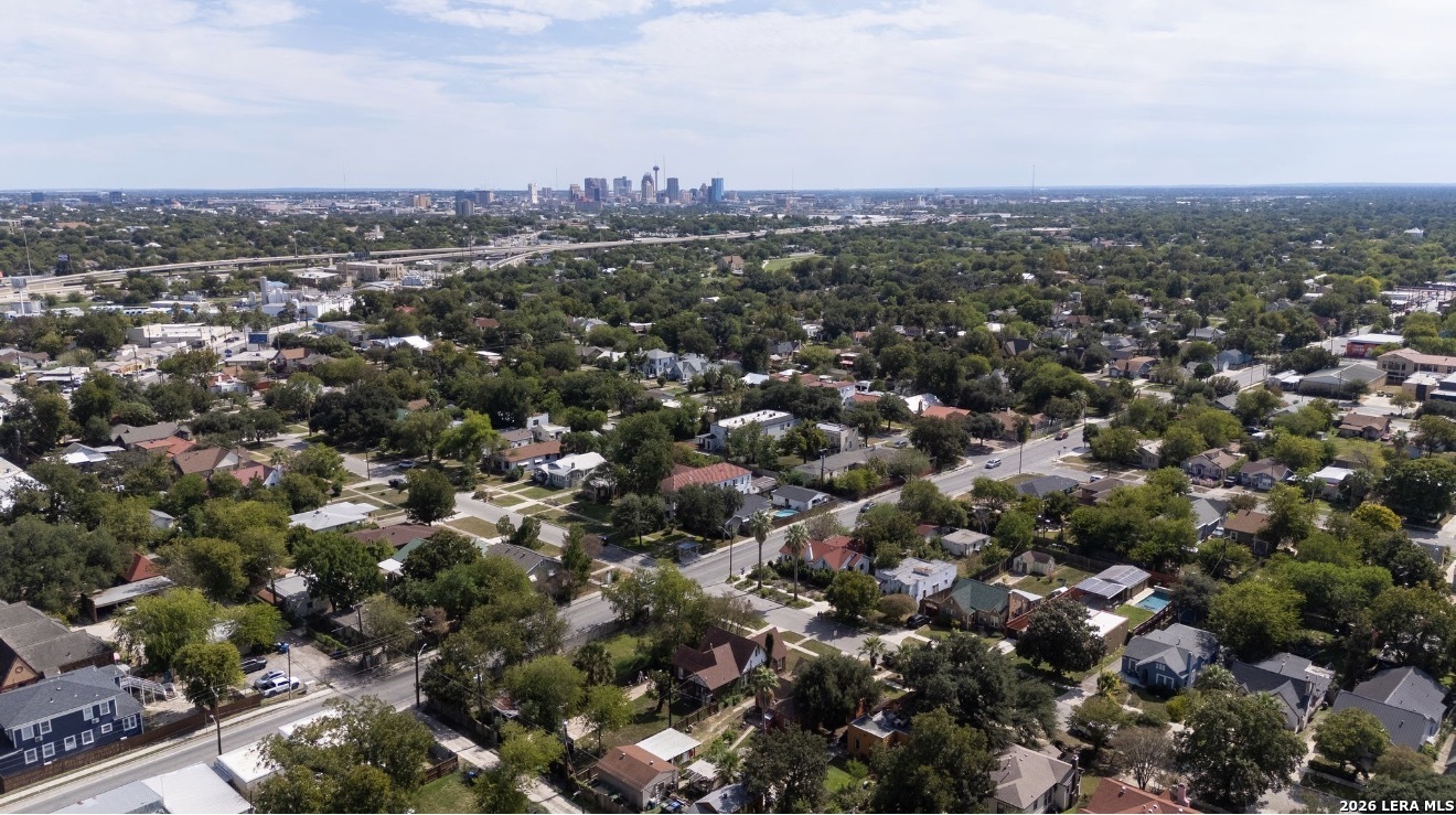 1705 W Summit San Antonio TX 78201
