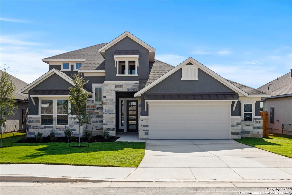 209 Sawtooth Oak Seguin TX 78155