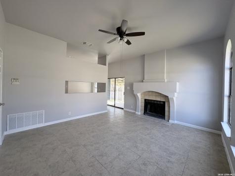 6002 Glacier Sun San Antonio TX 78244