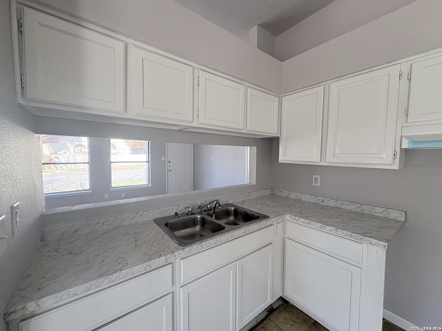 6002 Glacier Sun San Antonio TX 78244