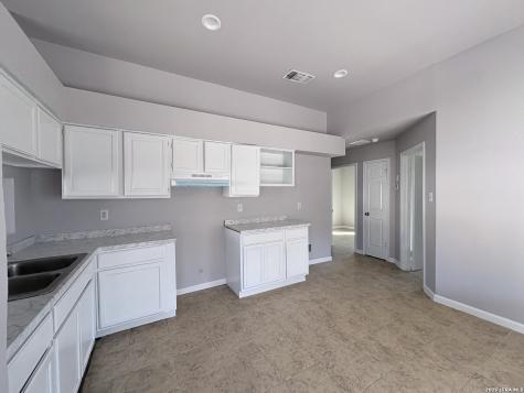6002 Glacier Sun San Antonio TX 78244
