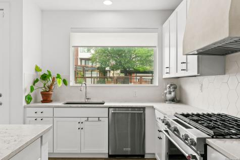 102 Tendick Street San Antonio TX 78209