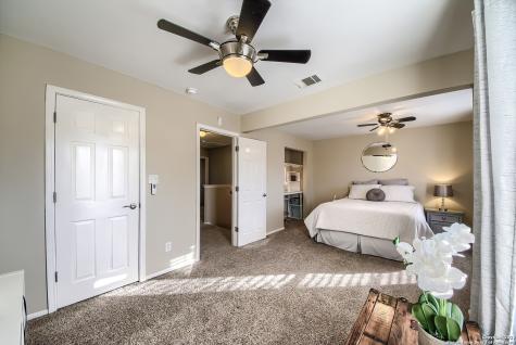 21922 Goldcrest Run San Antonio TX 78260