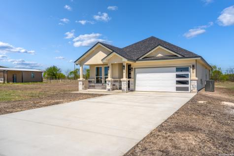 12623 Toro Drive Atascosa TX 78002