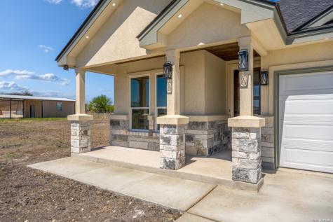 12623 Toro Drive Atascosa TX 78002