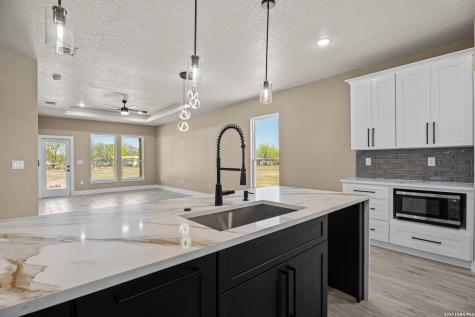 12623 Toro Drive Atascosa TX 78002