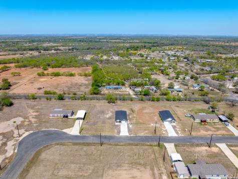 12623 Toro Drive Atascosa TX 78002