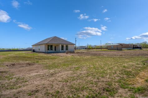 12623 Toro Drive Atascosa TX 78002