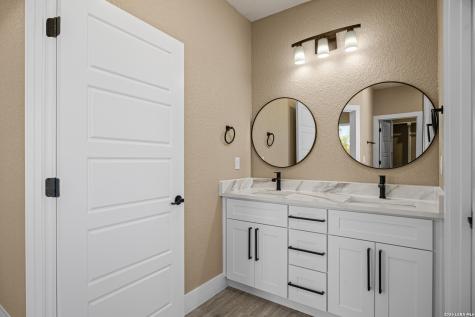 12623 Toro Drive Atascosa TX 78002