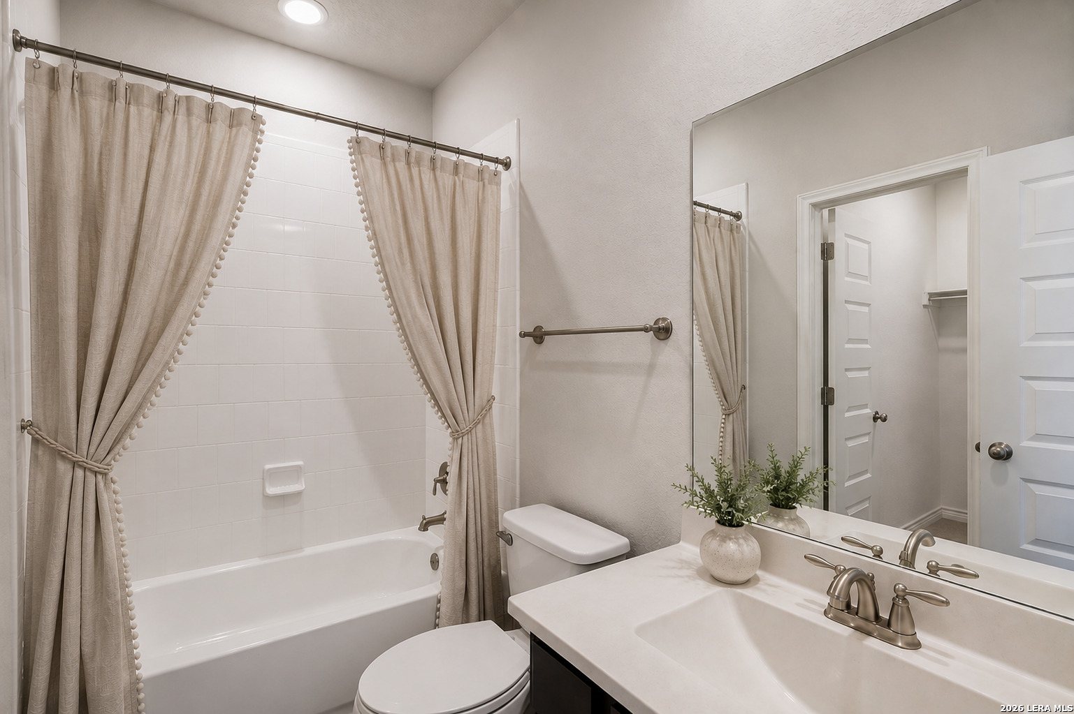 3138 Stokesay Park Bulverde TX 78163