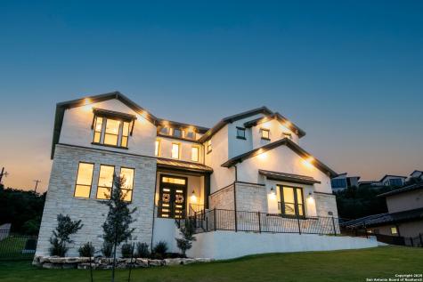7302 Cresta Bulivar San Antonio TX 78256