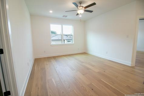 7302 Cresta Bulivar San Antonio TX 78256