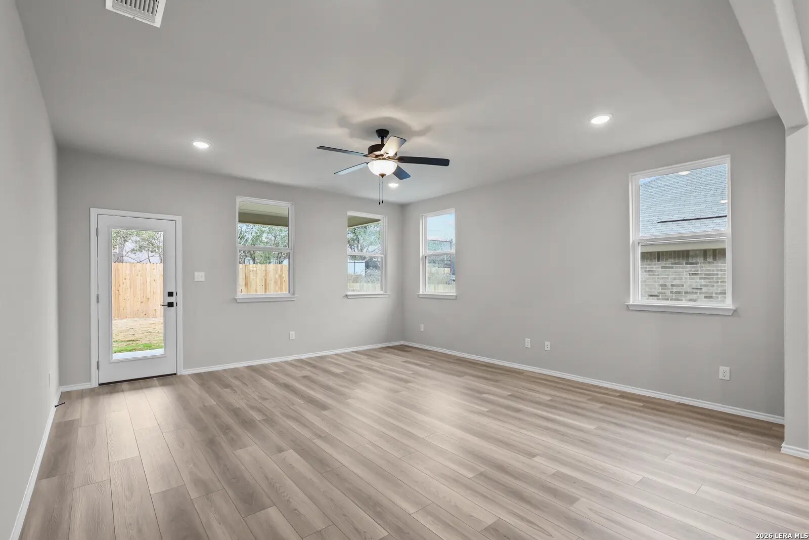 6618 Comanche Valley San Antonio TX 78247