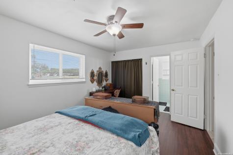 1911 Dellhaven Drive San Antonio TX 78220