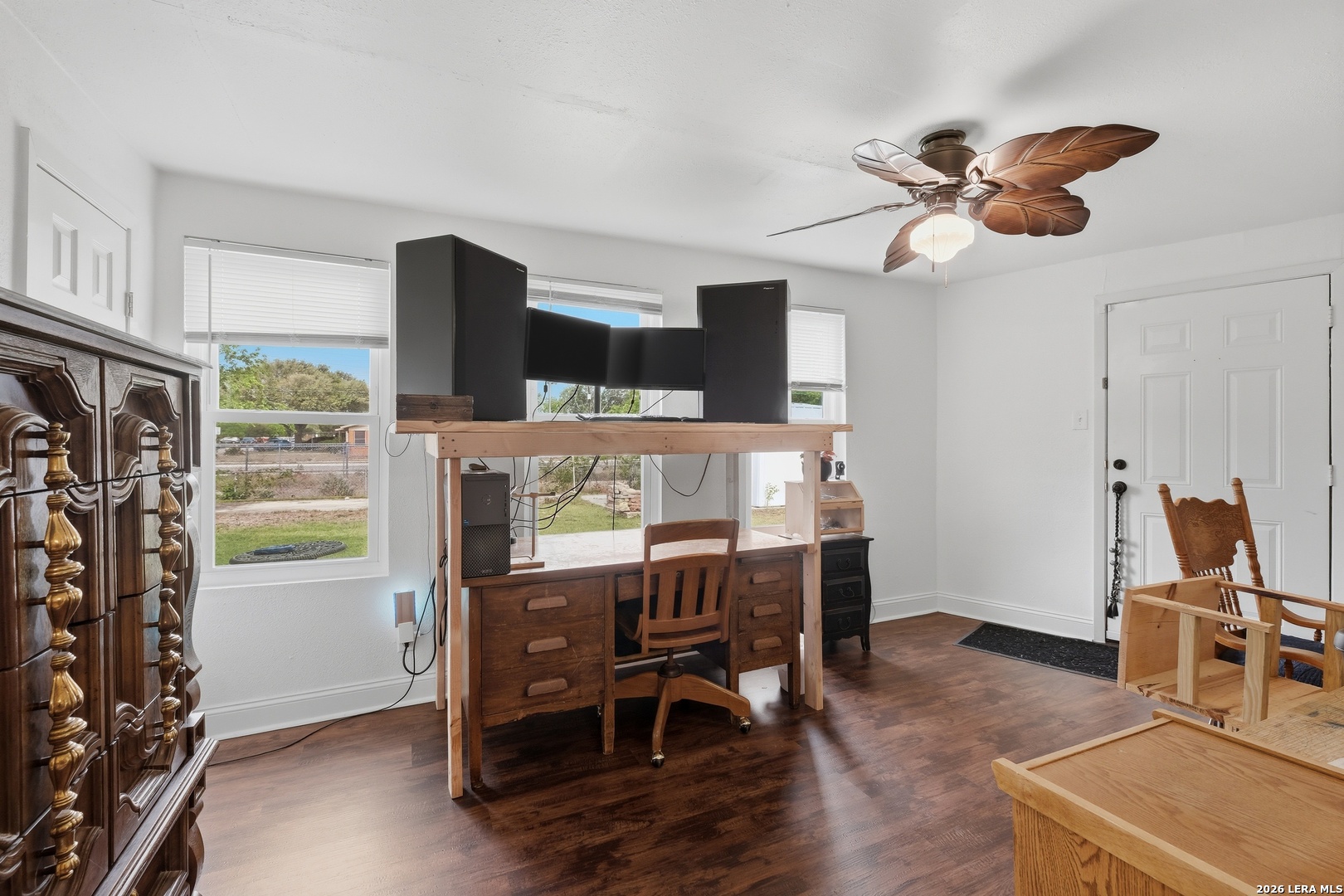 1911 Dellhaven Drive San Antonio TX 78220