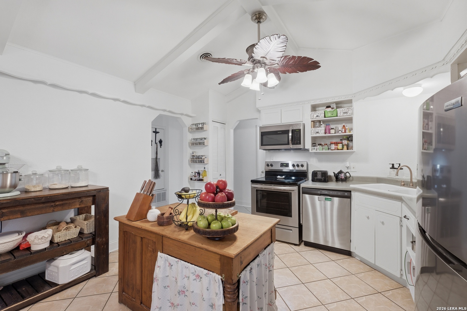 1911 Dellhaven Drive San Antonio TX 78220