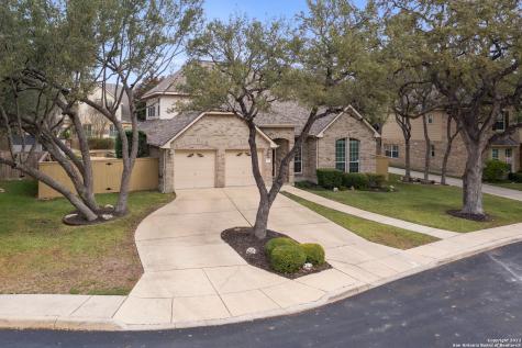 15 Firethorn Trail San Antonio TX 78256