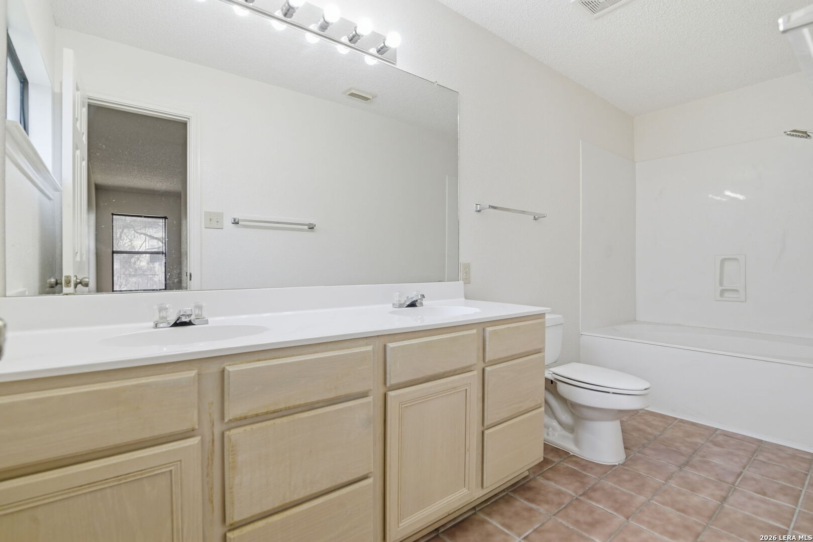15824 Lomita Springs San Antonio TX 78247