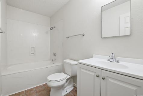 15824 Lomita Springs San Antonio TX 78247