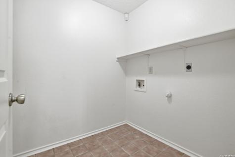 15824 Lomita Springs San Antonio TX 78247