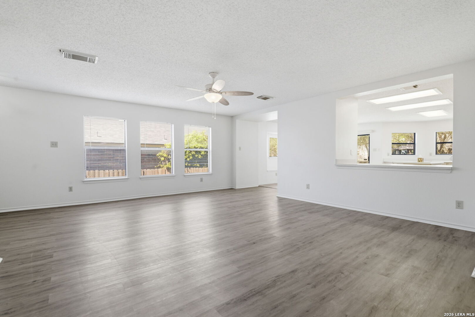 15824 Lomita Springs San Antonio TX 78247