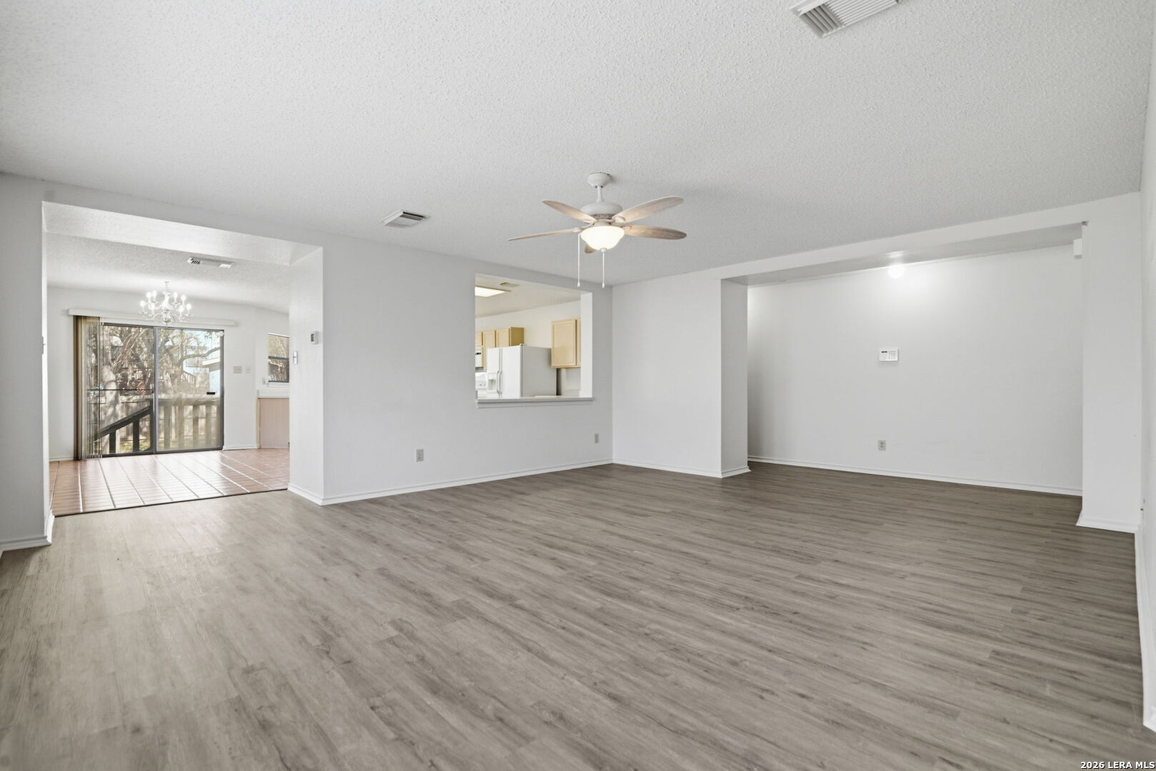 15824 Lomita Springs San Antonio TX 78247
