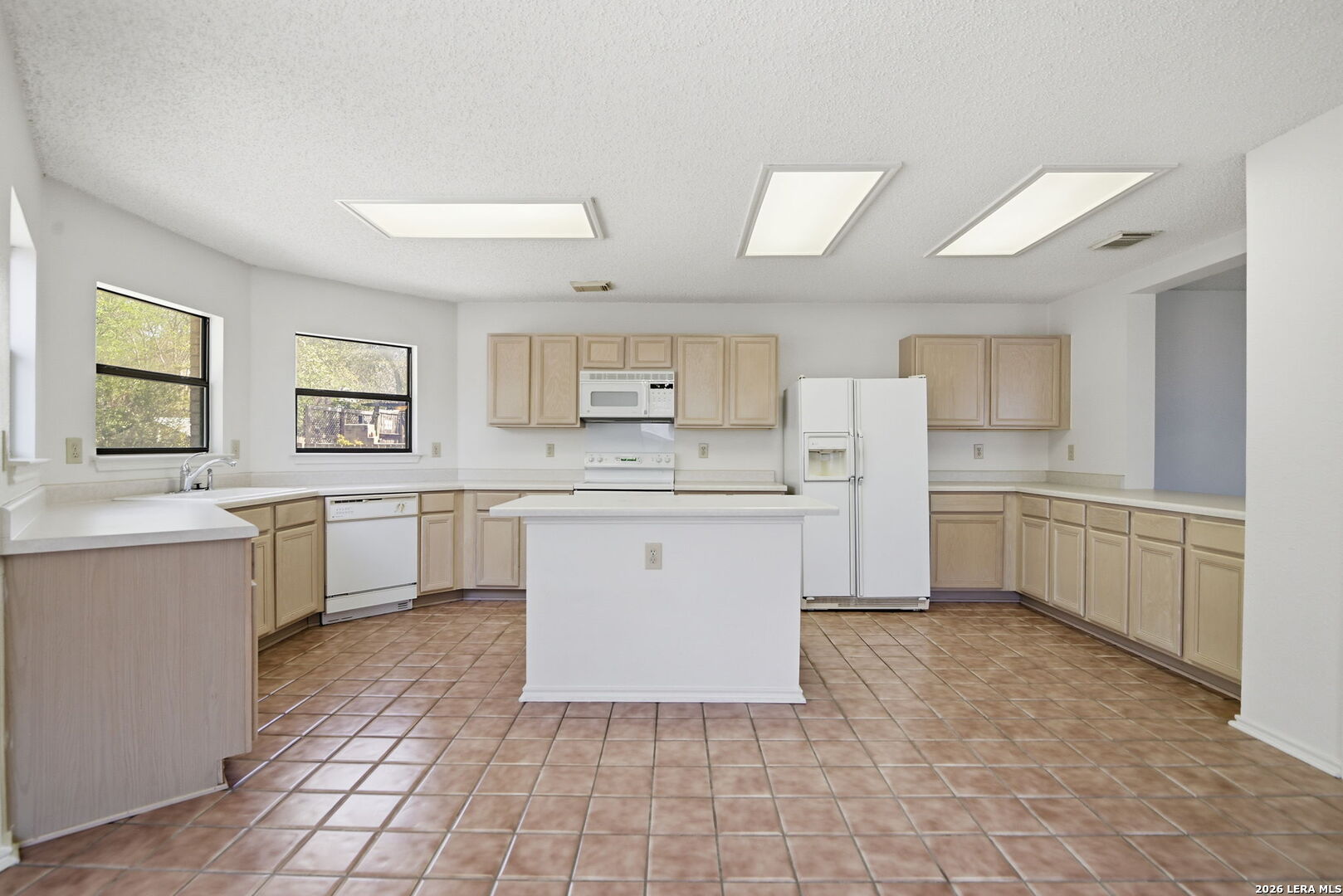 15824 Lomita Springs San Antonio TX 78247