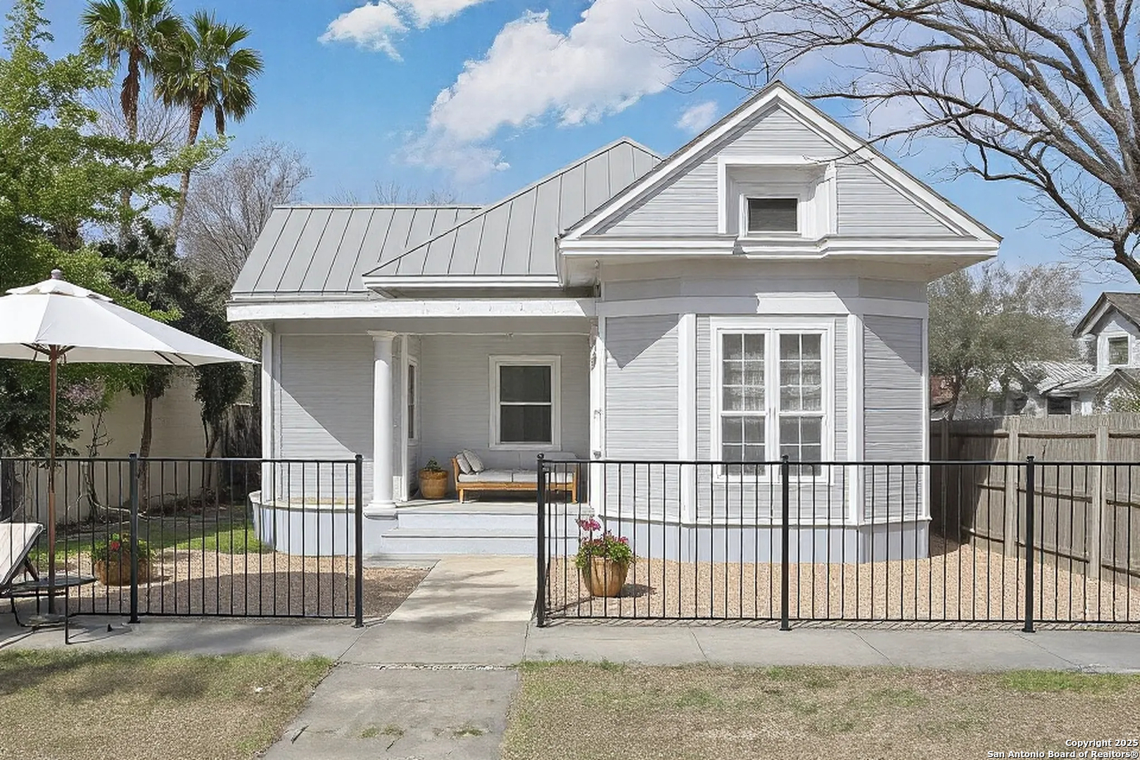 1615 N Pine Street San Antonio TX 78208