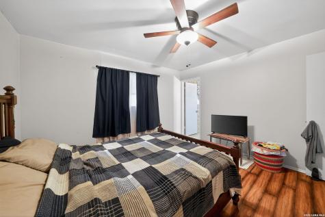 7623 Glen Mont San Antonio TX 78239