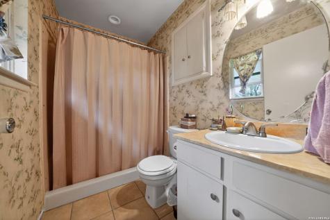 7623 Glen Mont San Antonio TX 78239