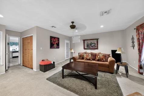 7623 Glen Mont San Antonio TX 78239