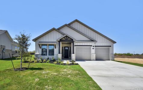 148 W Magnolia Circle La Vernia TX 78121