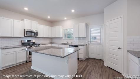 4805 Coral Bluffs San Antonio TX 78253