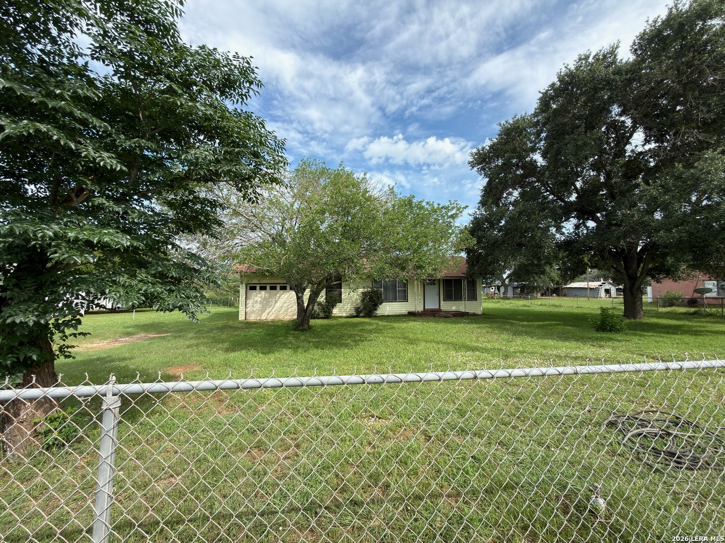 1920 Sutherland Springs Road Floresville TX 78114