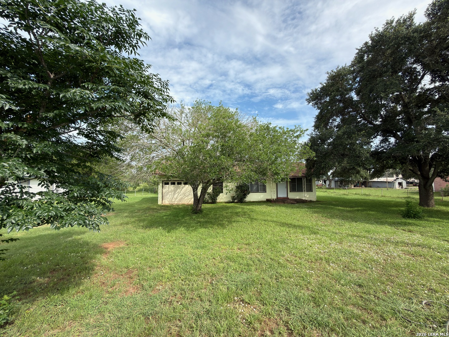 1920 Sutherland Springs Road Floresville TX 78114