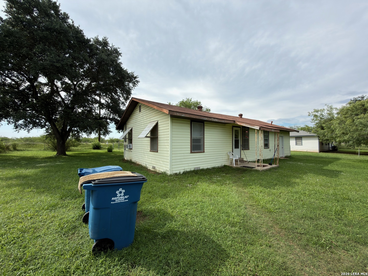 1920 Sutherland Springs Road Floresville TX 78114