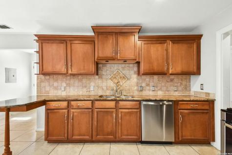 265 E Oakview Place Alamo Heights TX 78209
