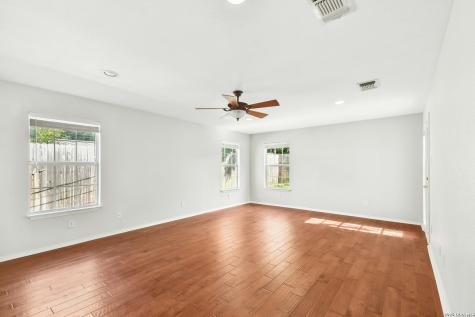 265 E Oakview Place Alamo Heights TX 78209