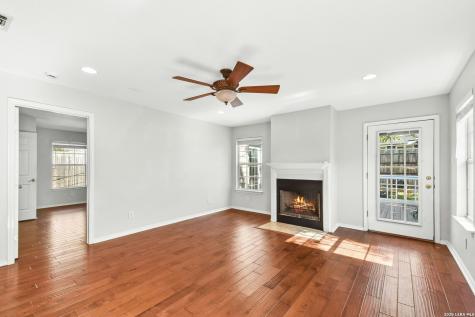 265 E Oakview Place Alamo Heights TX 78209