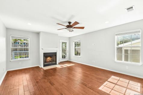 265 E Oakview Place Alamo Heights TX 78209