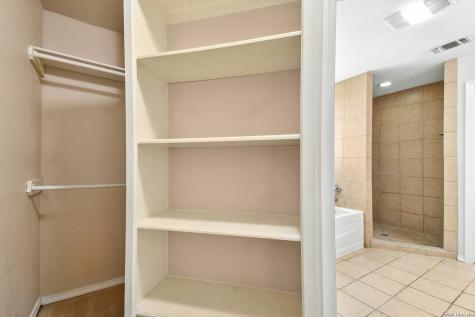 265 E Oakview Place Alamo Heights TX 78209