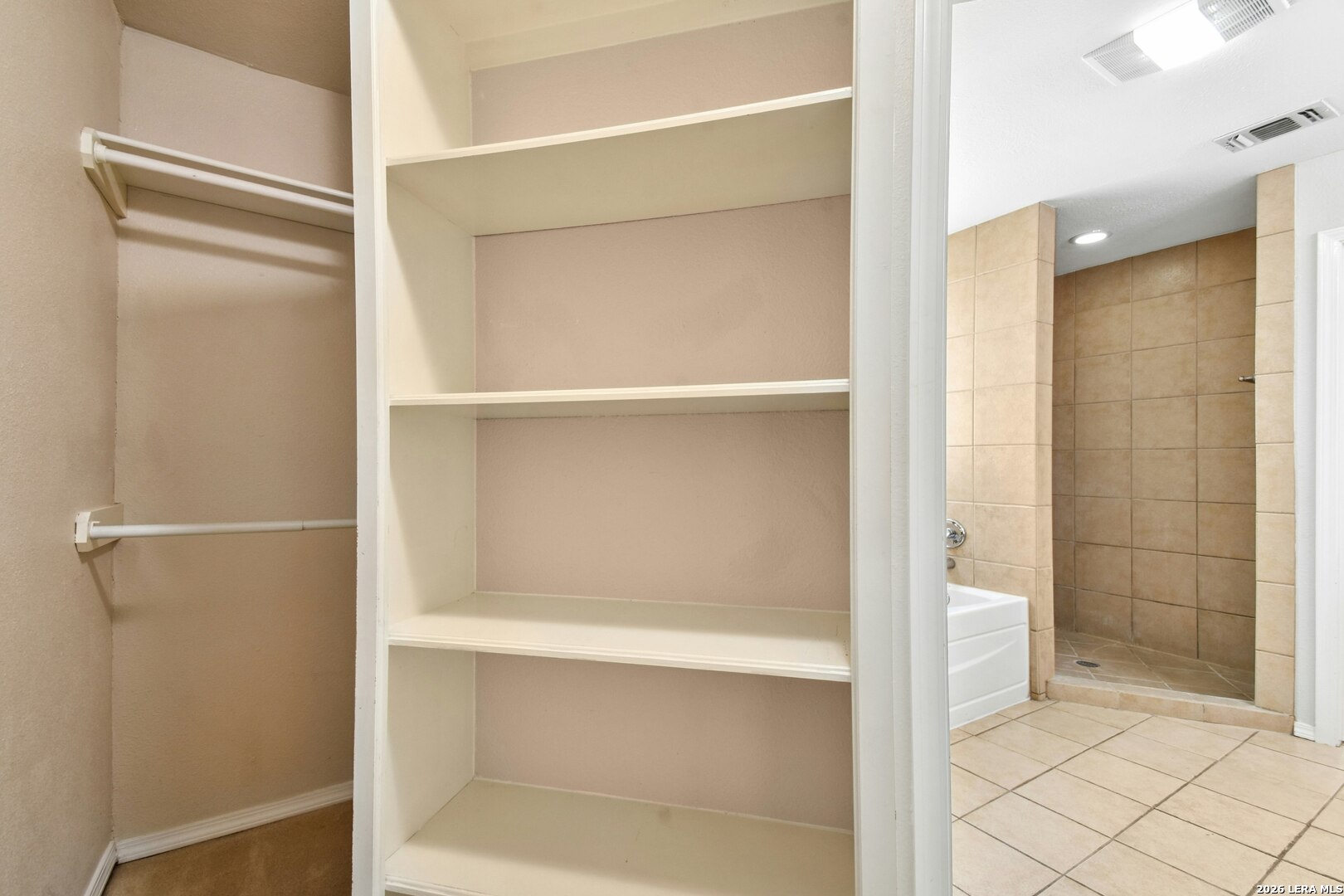 265 E Oakview Place Alamo Heights TX 78209