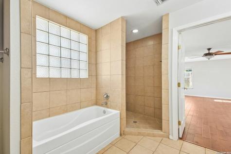 265 E Oakview Place Alamo Heights TX 78209